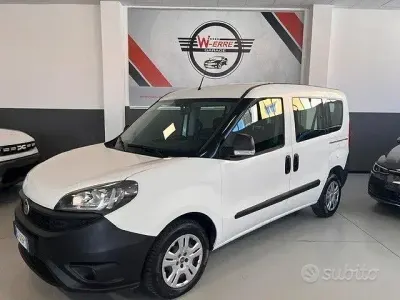 Usata Fiat Doblò 95 CV (69 kW) 2021 Bianco Monovolume