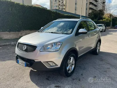 Usata SsangYong Korando 175 CV (128 kW) 2011 Grigio SUV