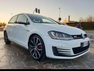 Usata VW Golf VII GTI 220 CV (161 kW) 2014 Bianco Berlina