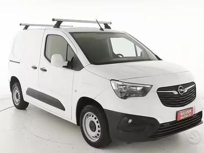 Usata Opel Combo S 102 CV (75 kW) 2020 Bianco Monovolume