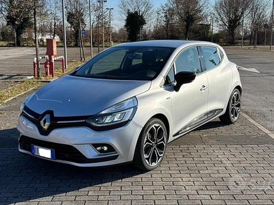Usata Renault Clio IV 90 CV (66 kW) 2018 Grigio Berlina