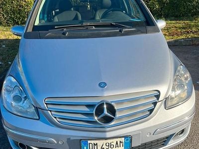 Usata Mercedes B180 2008 Grigio Monovolume