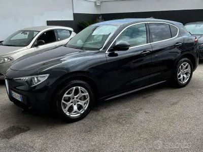 Usata Alfa Romeo Stelvio 180 CV (132 kW) 2017 Nero SUV
