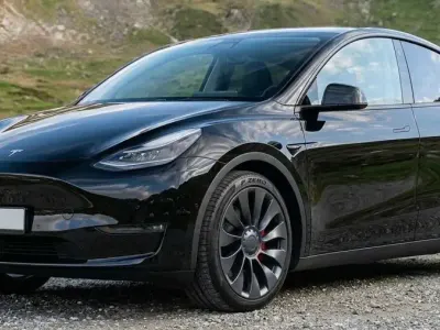 Usata Tesla Model Y Performance 389 kW (530 CV) 2022 Nero SUV