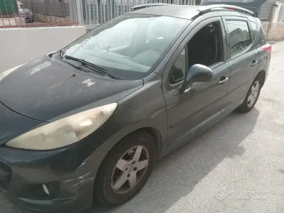 Usata Peugeot 207 88 CV (64 kW) 2010 Grigio Berlina