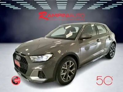 Usata Audi A1 Admired 110 CV (80 kW) 2022 Grigio SUV