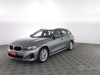 Usata BMW 320e Efficient Dynamics 190 CV (139 kW) 2023 Grigio Station wagon