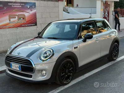Usata Mini Cooper D 116 CV (85 kW) 2019 Grigio Utilitaria