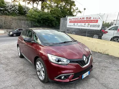 Usata Renault Scénic IV Intens 120 CV (88 kW) 2019 Rosso Monovolume