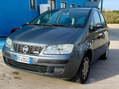 Usata Fiat Idea 69 CV (50 kW) 2009 Grigio Monovolume