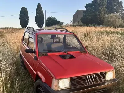 Usata Fiat 750 34 CV (25 kW) 1990 Rosso Berlina