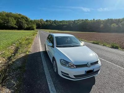 Usado VW Golf VII Comfortline 110 CV (80 kW) 2016 Blanco Berlina