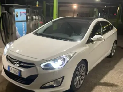 Usata Hyundai i40 136 CV (100 kW) 2012 Bianco Berlina