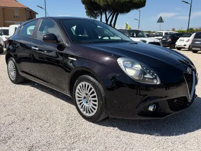 Gebraucht Alfa Romeo Giulietta Business 120 PS (88 kW) 2018 Schwarz Kleinwagen