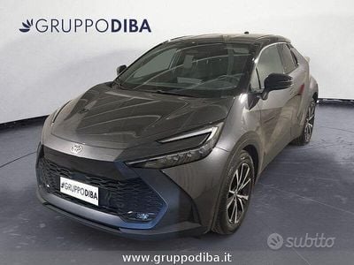 Usata Toyota C-HR Trend 140 CV (102 kW) 2024 Grigio SUV
