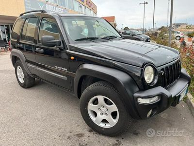 usata Jeep Cherokee kj 2.5 CRD 4x4 + Gancio Traino