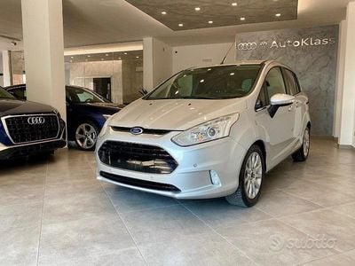 Usata Ford B-MAX Titanium 75 CV (55 kW) 2015 Grigio Monovolume