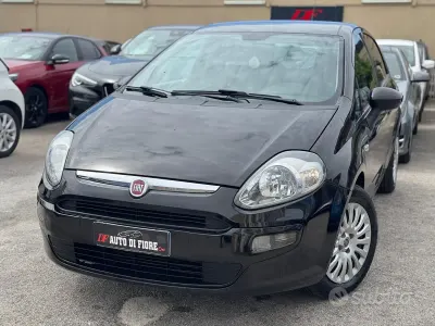 Usata Fiat Punto Evo Dynamic 75 CV (55 kW) 2011 Nero Utilitaria