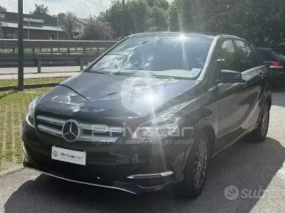 Usata Mercedes B250e 64 kW (88 CV) 2016 Nero Monovolume