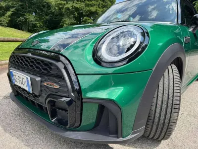 Usata Mini John Cooper Works Cabriolet 136 CV (100 kW) 2021 Verde Cabrio