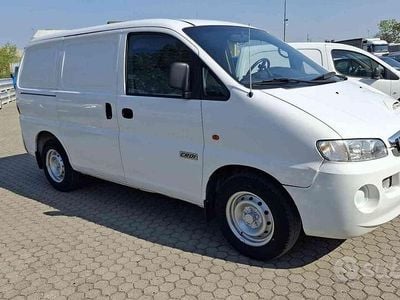 Usata Hyundai H-1 Style 140 CV (102 kW) 2008 Bianco Monovolume