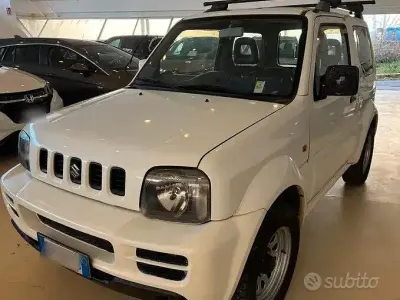 Usata Suzuki Jimny Club 85 CV (62 kW) 2012 Bianco SUV