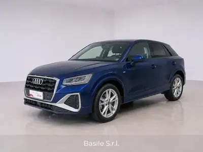 Usata Audi Q2 S-Line 116 CV (85 kW) 2023 Blu navarra metallizzato SUV