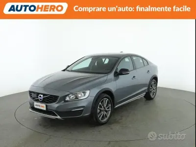Usata Volvo S60 150 CV (110 kW) 2018 Grigio Berlina