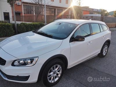 Usata Volvo V60 CC 190 CV (139 kW) 2017 Station wagon