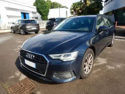 Usata Audi A6 Business 204 CV (150 kW) 2020 Blu/azzurro Station wagon