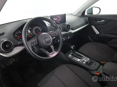 Usata Audi Q2 Admired 150 CV (110 kW) 2023 Grigio zinco SUV
