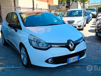 Usata Renault Clio IV 75 CV (55 kW) 2013 Bianco Berlina