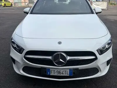 Usata Mercedes A180 Business 116 CV (85 kW) 2019 Berlina