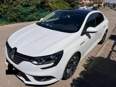 Usata Renault Mégane Intens 110 CV (80 kW) 2018 Bianco Coupé