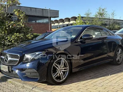 Usata Mercedes E220 Premium 194 CV (142 kW) 2018 Blu Coupé