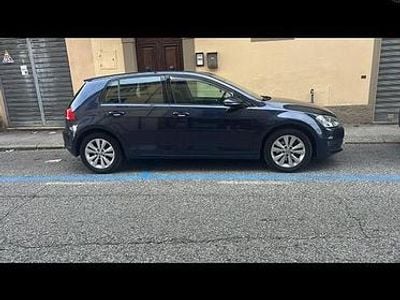 Usata VW Golf VII 110 CV (80 kW) 2015 Blu Berlina