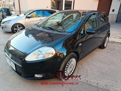 Usata Fiat Grande Punto Dynamic 90 CV (66 kW) 2005 Nero Utilitaria