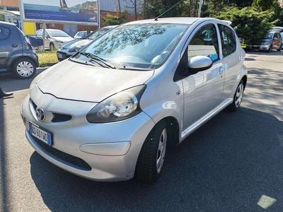 Usata Toyota Aygo Sol 68 CV (50 kW) 2008 Arancione Utilitaria