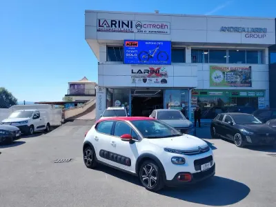 Usata Citroën C3 Shine 74 CV (54 kW) 2017 Bianco Berlina