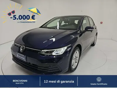 Usata VW Golf VIII Life 110 CV (80 kW) 2024 Blu/azzurro Berlina