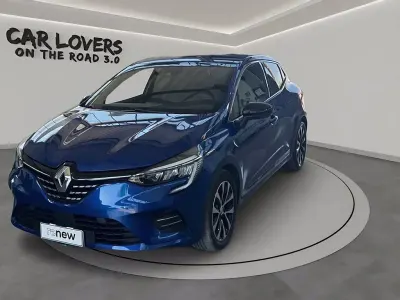 Usata Renault Clio Techno 145 CV (106 kW) 2023 389 bianco ghiaccio Utilitaria