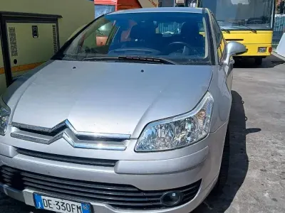 Usata Citroën C4 88 CV (64 kW) 2006 Berlina