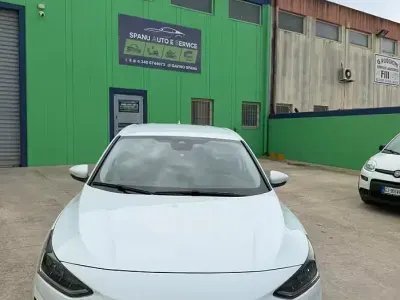 Usata Ford Focus Active 120 CV (88 kW) 2022 Bianco Berlina