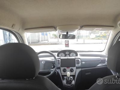 Usata Lancia Ypsilon 2008 Bianco Utilitaria