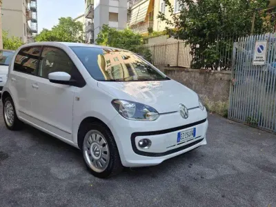 Usata VW up! high up! 68 CV (50 kW) 2015 Bianco Utilitaria