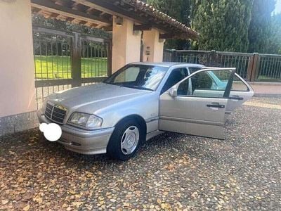 Mercedes C200
