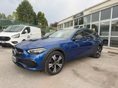 Usata Mercedes C220 Premium Plus 200 CV (147 kW) 2023 Blu Station wagon