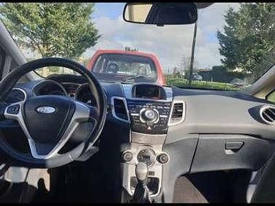 Usata Ford Fiesta Titanium 71 CV (52 kW) 2012 Utilitaria