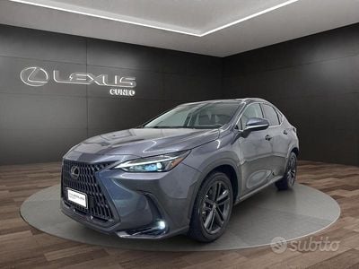 Usata Lexus NX450h+ 309 CV (227 kW) 2023 Sonic grey met SUV