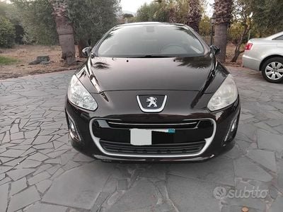 Gebraucht Peugeot 308 CC Allure 112 PS (82 kW) 2012 Braun Cabrio
